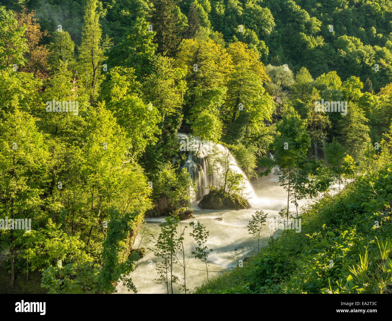 Sequenza di immagini prese al bellissimo villaggio di Rastoke, raffigurante il fiume e cascate vicino al Parco Nazionale di Plitvice, Croazia. Foto Stock