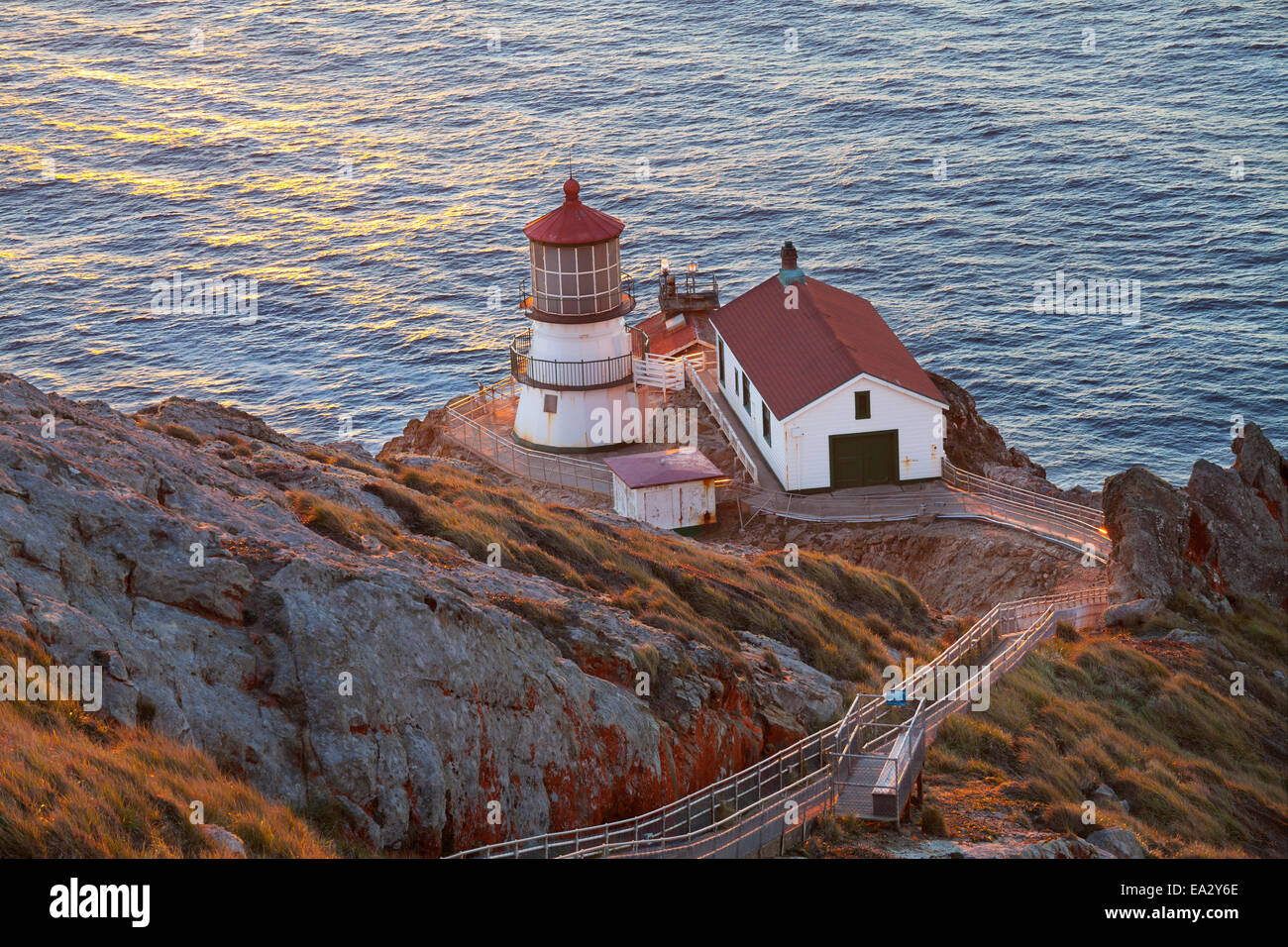 Punto storico Reyes Lighthouse, Point Reyes National Seashore, California, Stati Uniti d'America, America del Nord Foto Stock