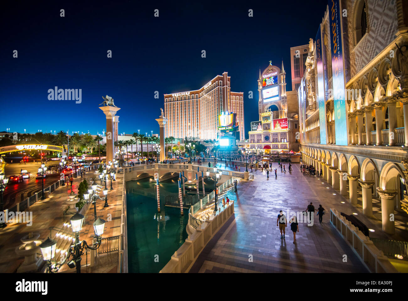 Il veneziano di notte, Las Vegas, Nevada, Stati Uniti d'America, America del Nord Foto Stock