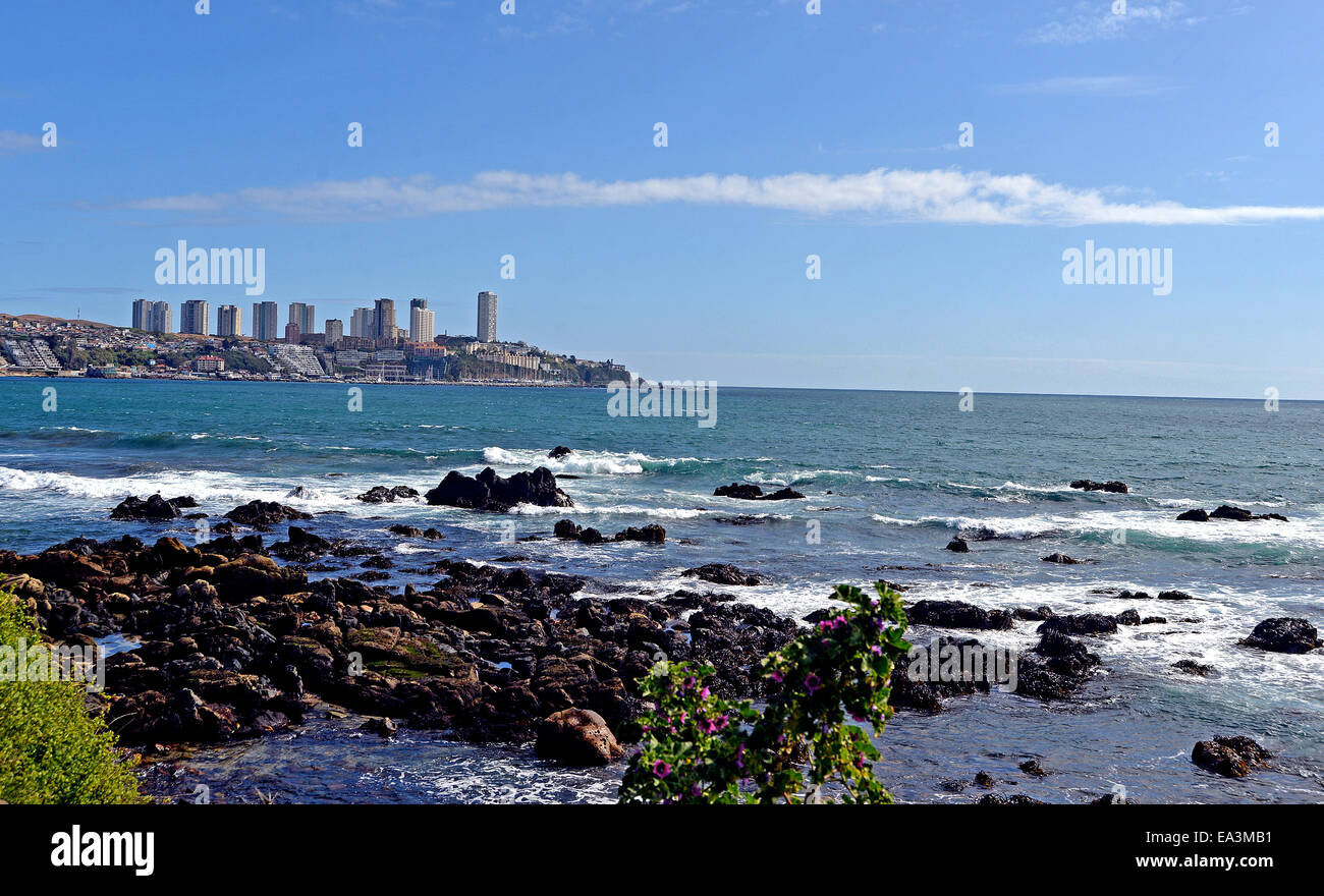 Torri sulla collina Concon Provincia di Valparaiso Cile Foto Stock