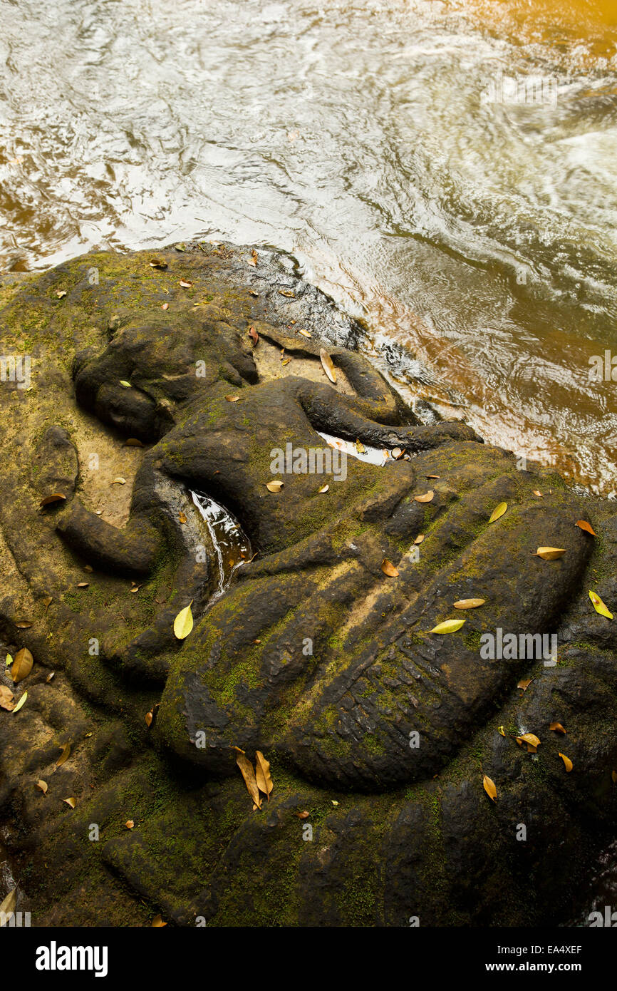 Il Kbal Spean (Fiume dei mille linga), nei pressi di Angkor Wat; Siem Reap, Cambogia Foto Stock