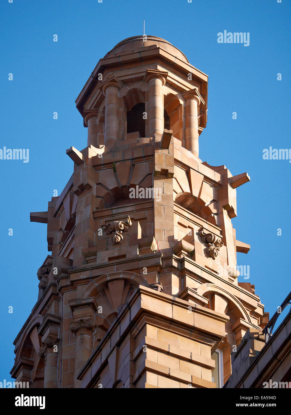 Dettagli architettonici di Lancaster House Whitworth Street Manchester REGNO UNITO Foto Stock