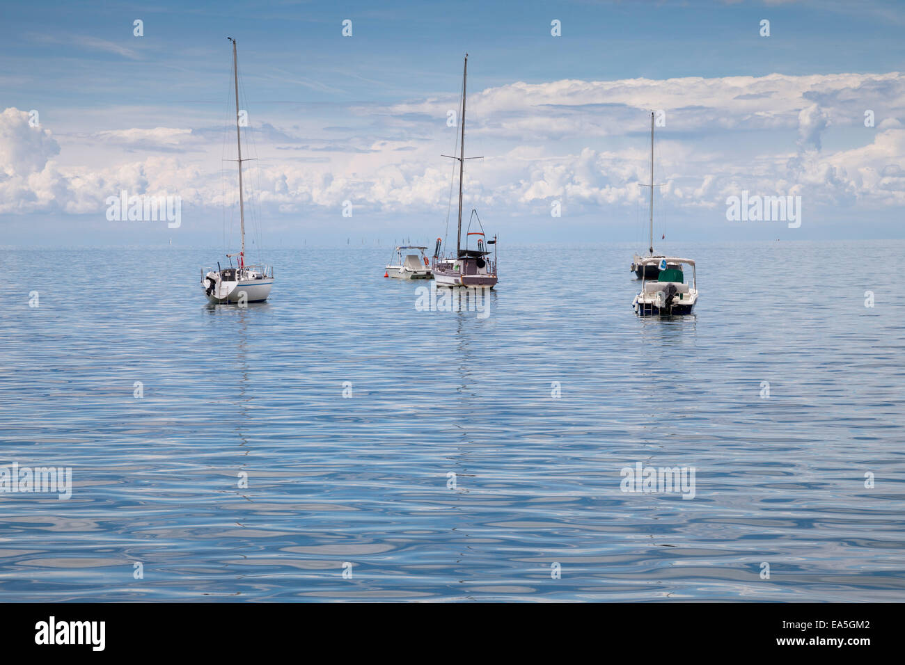 La Slovenia, Istria, Koper, barche sul Mare Adriatico Foto Stock