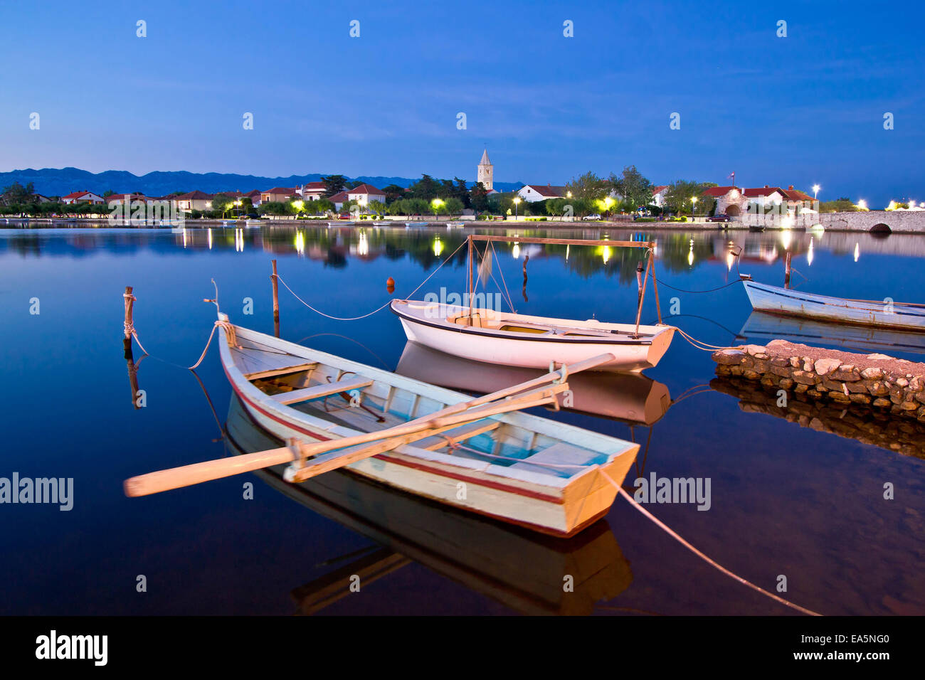 Serata tranquilla in Nin Harbour Foto Stock