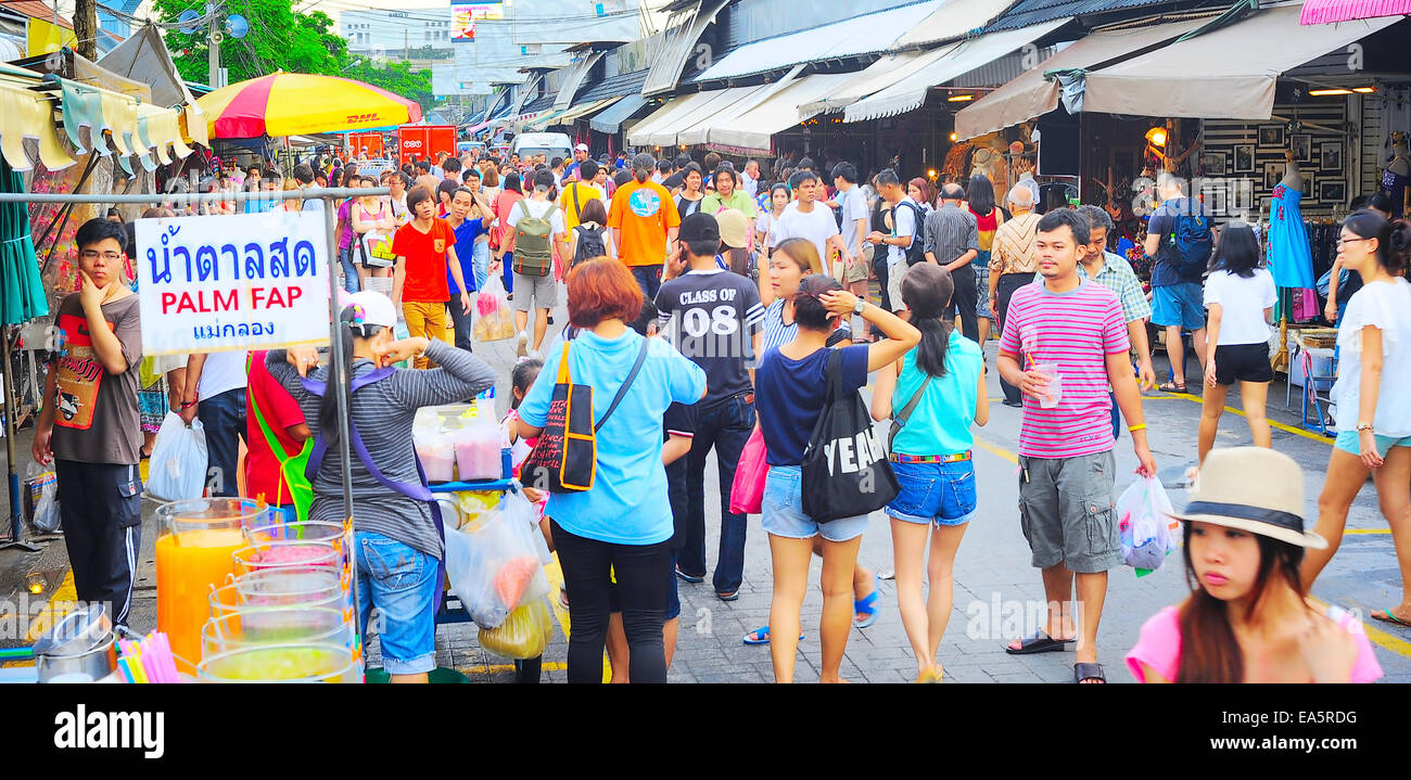 Il mercato del fine settimana di Chatuchak Foto Stock