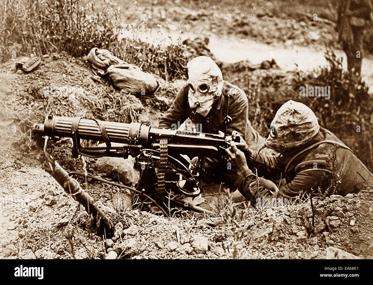 British mitraglieri in maschere antigas WW1 Foto Stock