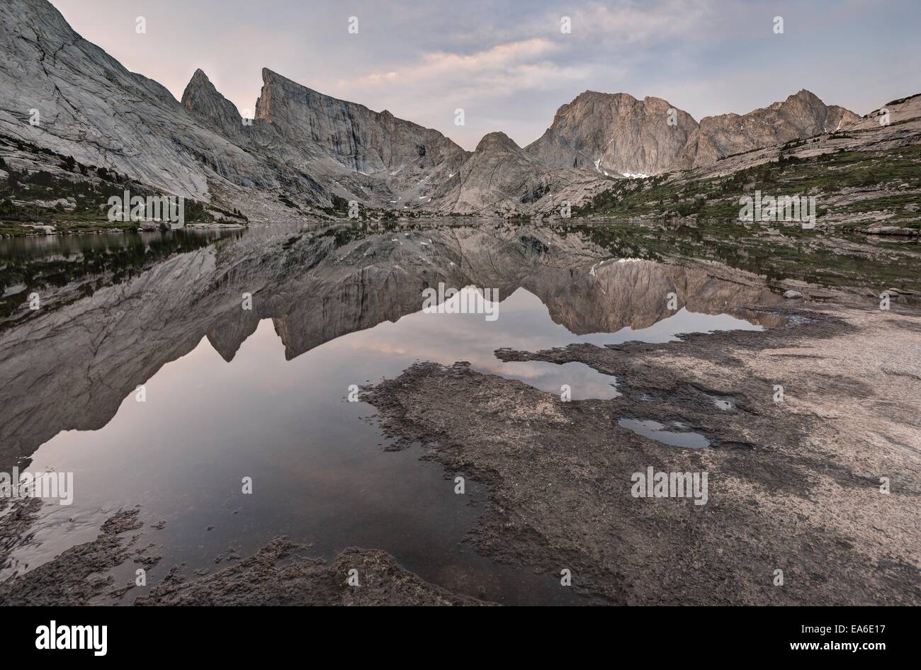 Stati Uniti d'America, Wyoming Bridger-Teton National Forest, il Lago Profondo e il tempio orientale Foto Stock