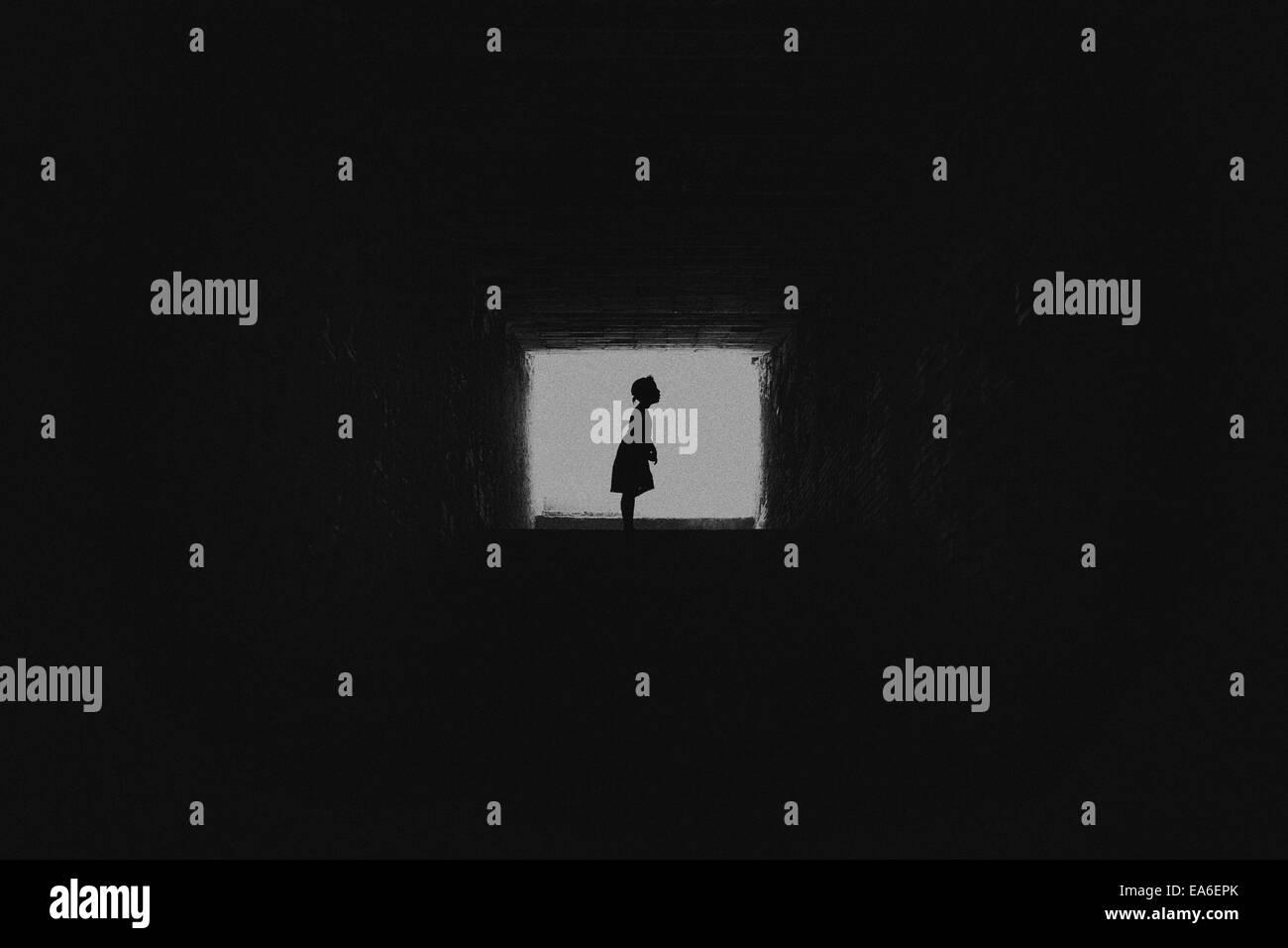 Silhouette di una ragazza Foto Stock