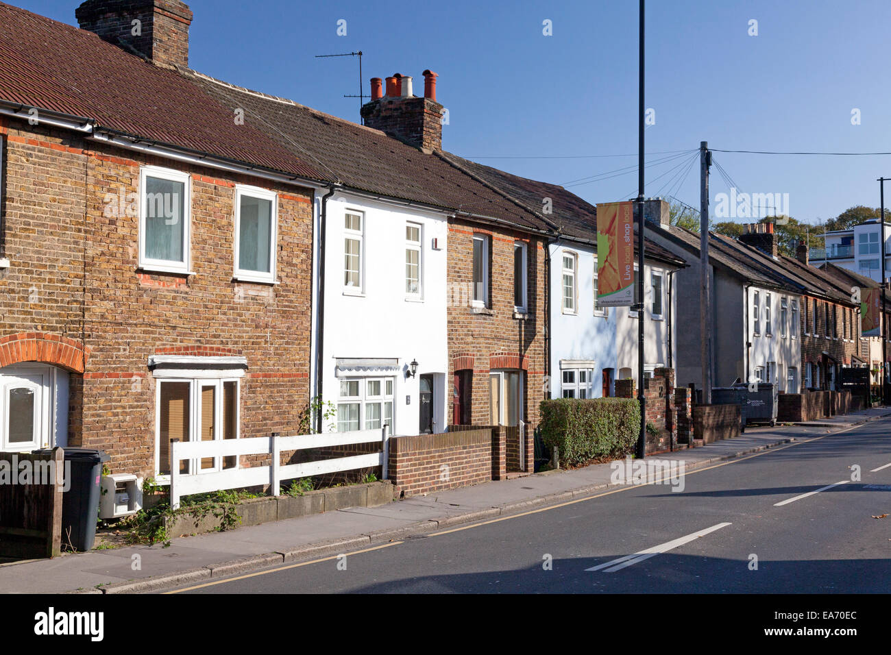 Terrazza di case vittoriane in Lion Green Road, Coulsdon, Surrey Foto Stock