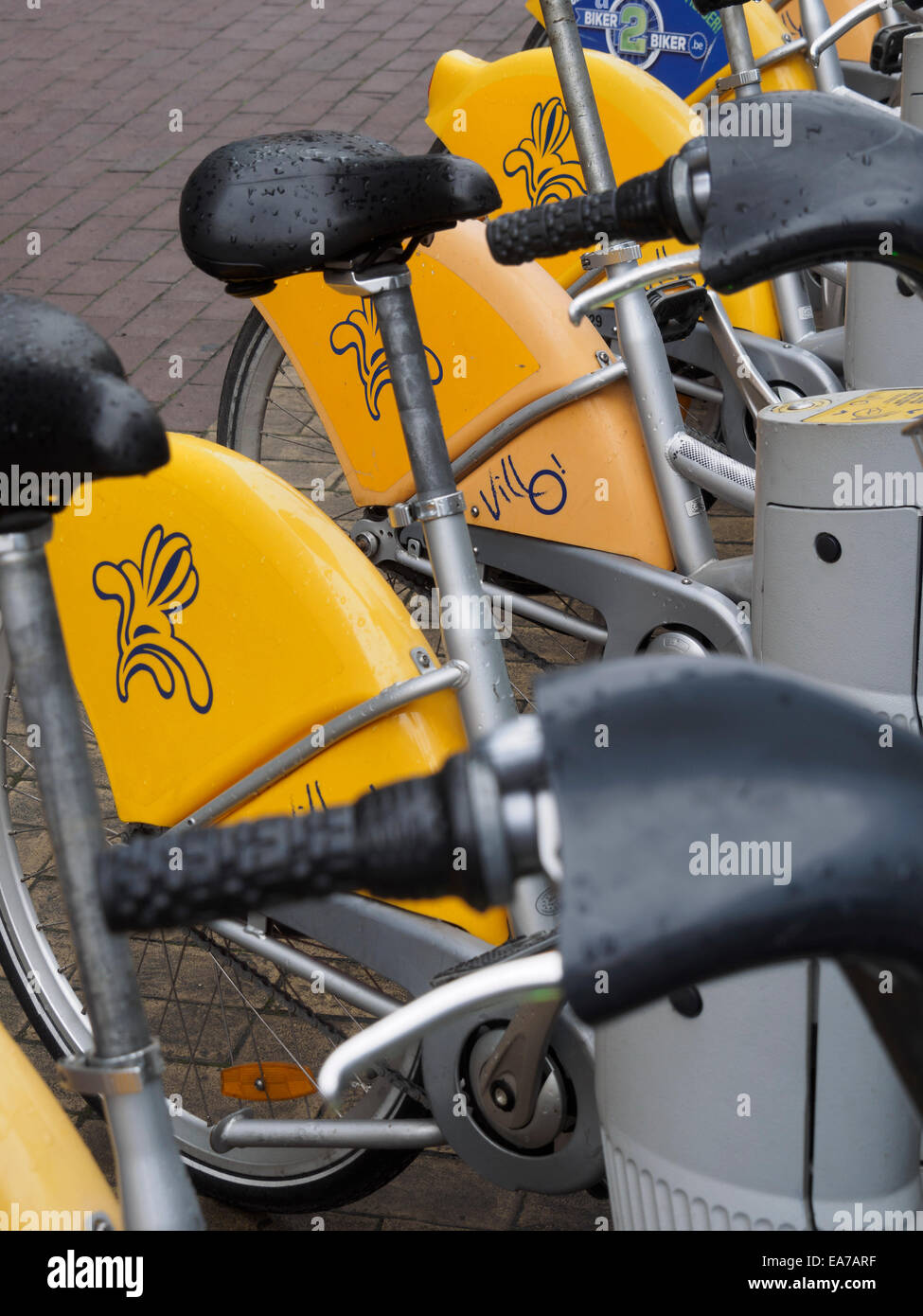 Villo noleggio di biciclette in strada di Bruxelles, Belgio, Europa Foto Stock