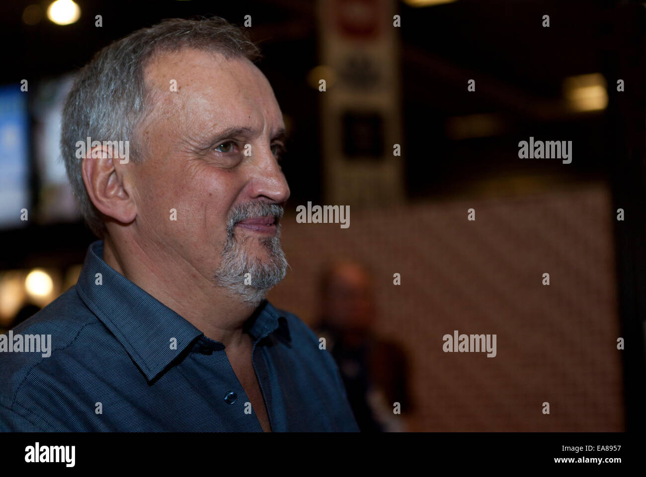 Copenhagen, Danimarca, Novembre 8th, 2014: famoso scrittore thriller, Jussi Adler-Olsen, autore del dipartimento "Q" serie, raffigurato a Copenaghen Book Fair, BogForum 2014. Credito: OJPHOTOS/Alamy Live News Foto Stock