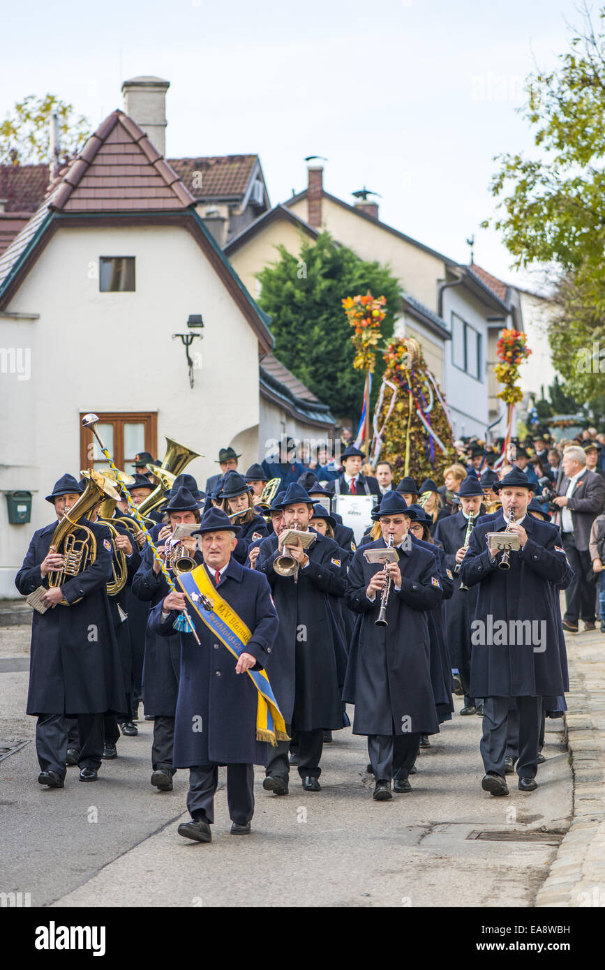 Tradizionale festa Hueter in Perchtoldsdorf, Bassa Austria, area di Vienna, Perchtoldsdorf Foto Stock