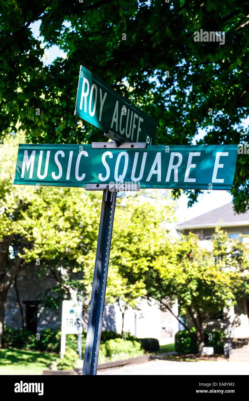 Music Square e segnaletica su Music Row in Nashville Tennessee Foto Stock