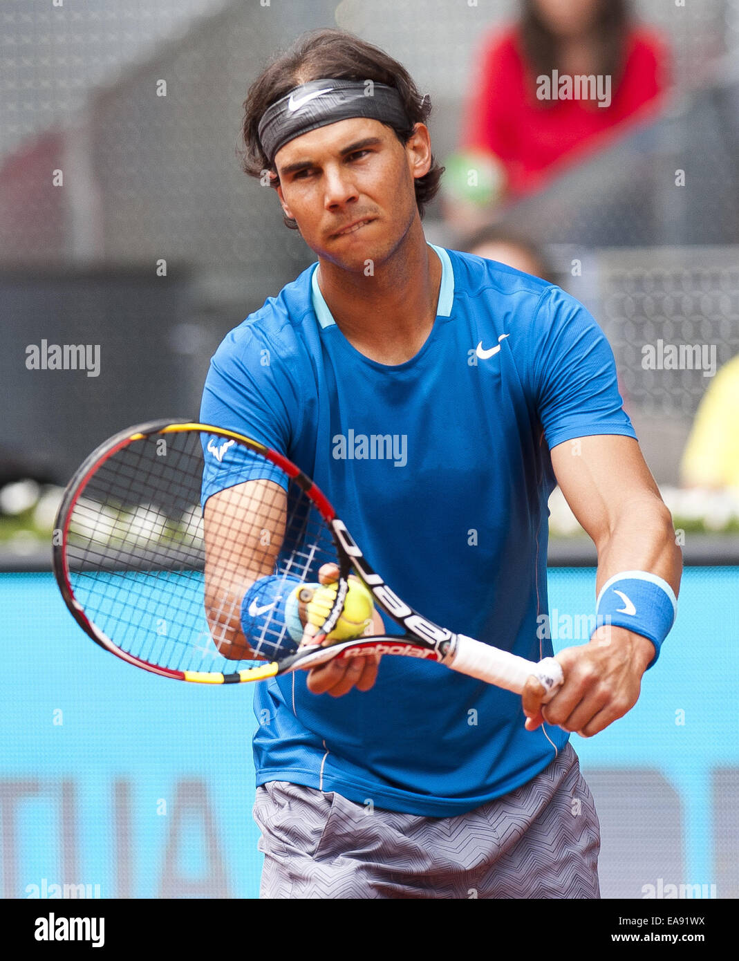 Rafael Nadal di Spagna vs. Juan Monaco di Argentina competere durante il loro secondo round Uomini Singoli corrispondono, il giorno cinque della Mutua Madrid Open tennis torneo tenutasi a Caja Magica. Nadal ha vinto, 6-1, 6-0. Dotato di: Rafael Nadal dove: Madrid, Spagna quando: Foto Stock