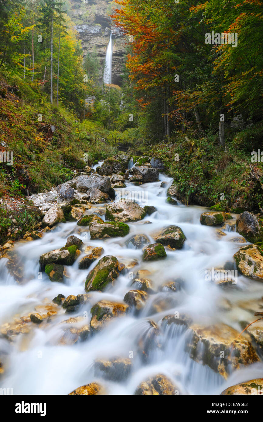 La Slovenia, cascata Pericnik a Kranjska Gora Foto Stock