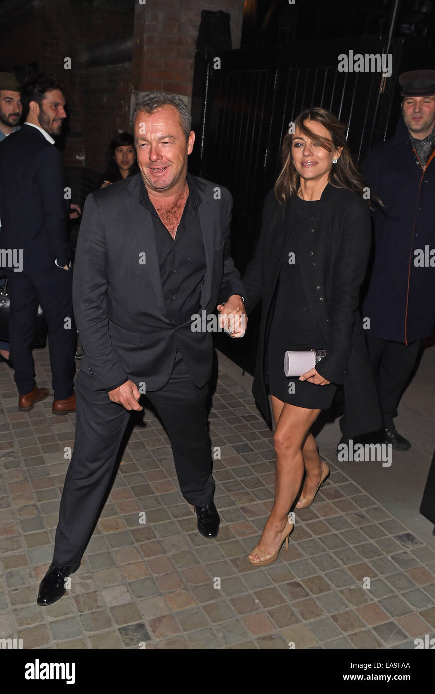 Liz Hurley lasciando Chiltern Firehouse ristorante e club con nuovo fidanzato David Yarrow dopo un pasto fuori insieme al nuovo eatery dotate: Elizabeth Hurley,David Yarrow dove: Londra, Regno Unito quando: 07 Maggio 2014 Foto Stock