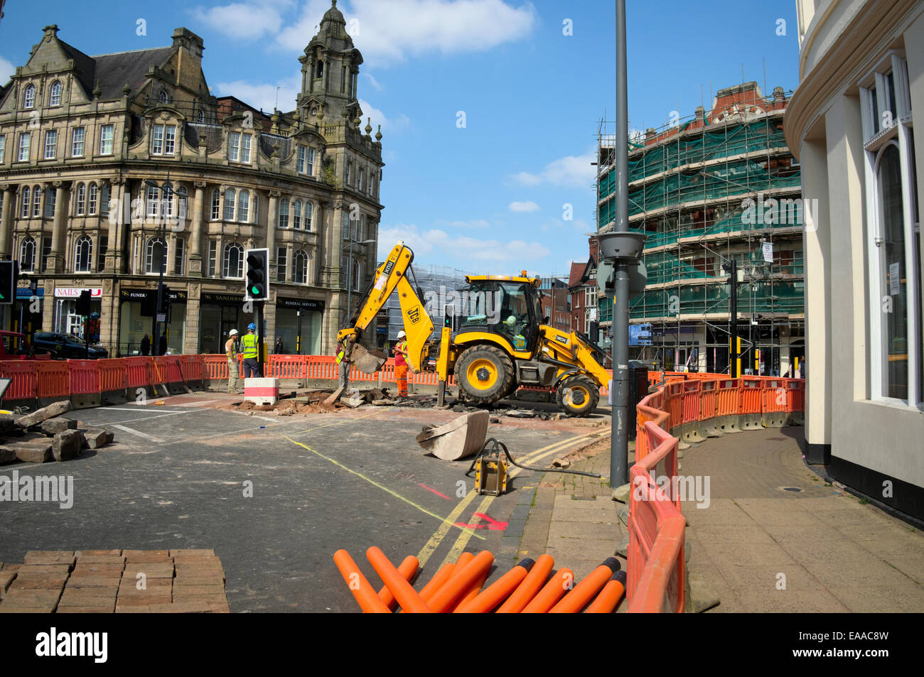 I lavori di costruzione nel centro di Wolverhampton, West Midlands, England, Regno Unito Foto Stock