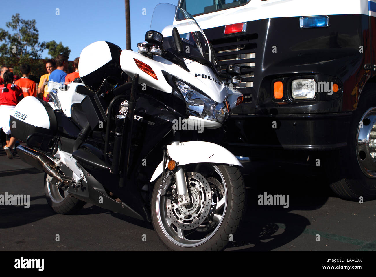 La polizia americana in moto in Tustin California Foto Stock