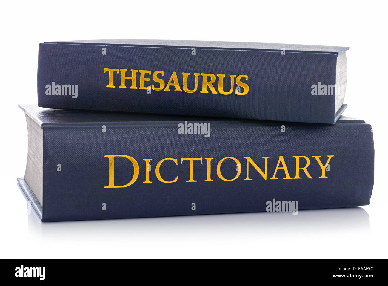 Un thesaurus e dizionario isolato su uno sfondo bianco. Foto Stock