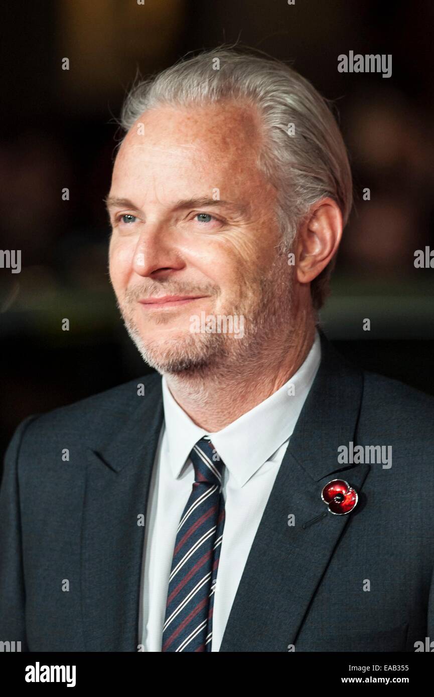 Londra, Regno Unito. Decimo Nov, 2014. Francis Lawrence assiste la Premiere mondiale della fame giochi: Mockingjay Parte 1 su 10/11/2014 di Odeon Leicester Square, Londra. Persone nella foto: Francis Lawrence. Credito: Julie Edwards/Alamy Live News Foto Stock