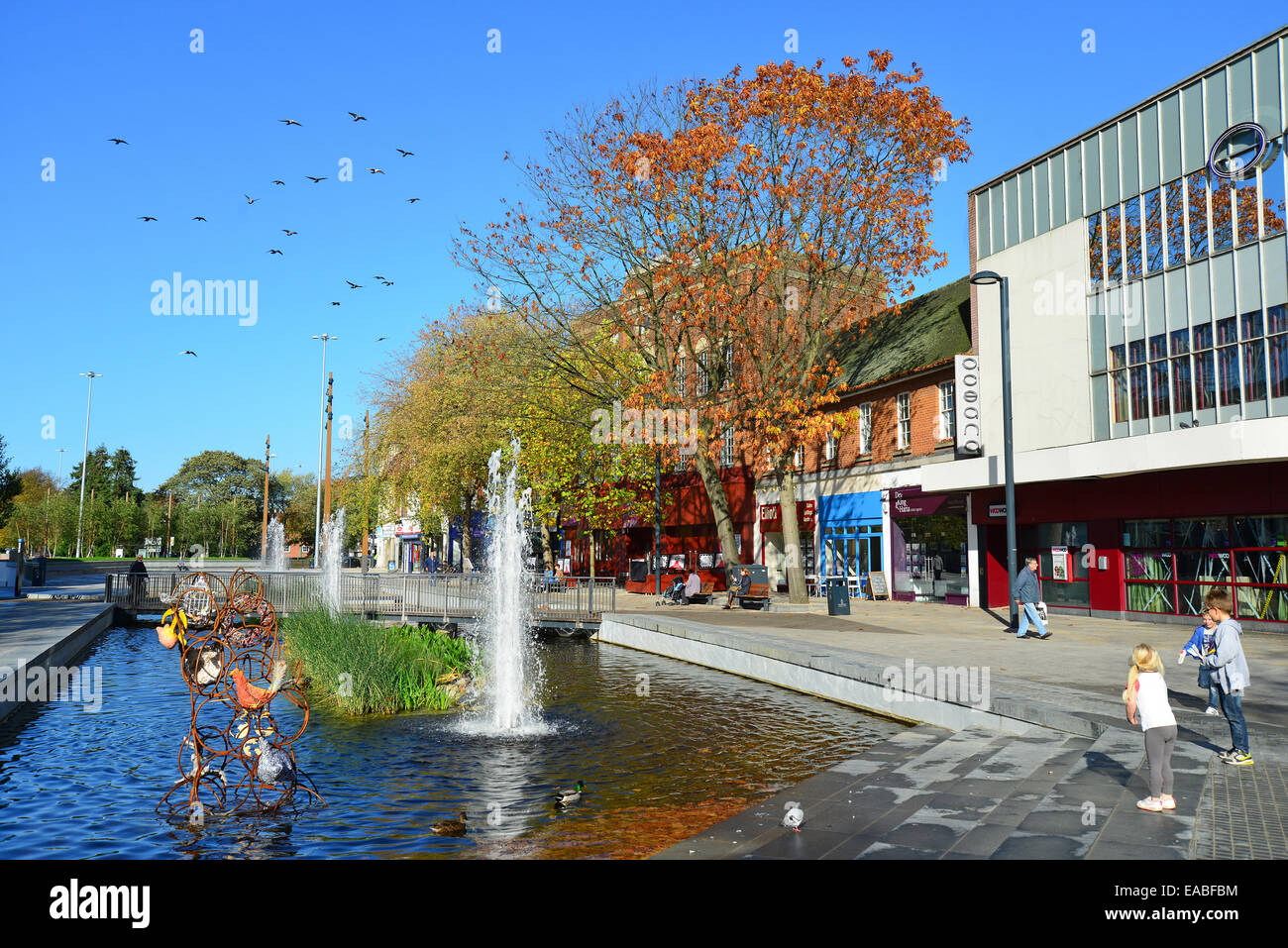 Lo stagno su High Street, Watford, Hertfordshire, England, Regno Unito Foto Stock