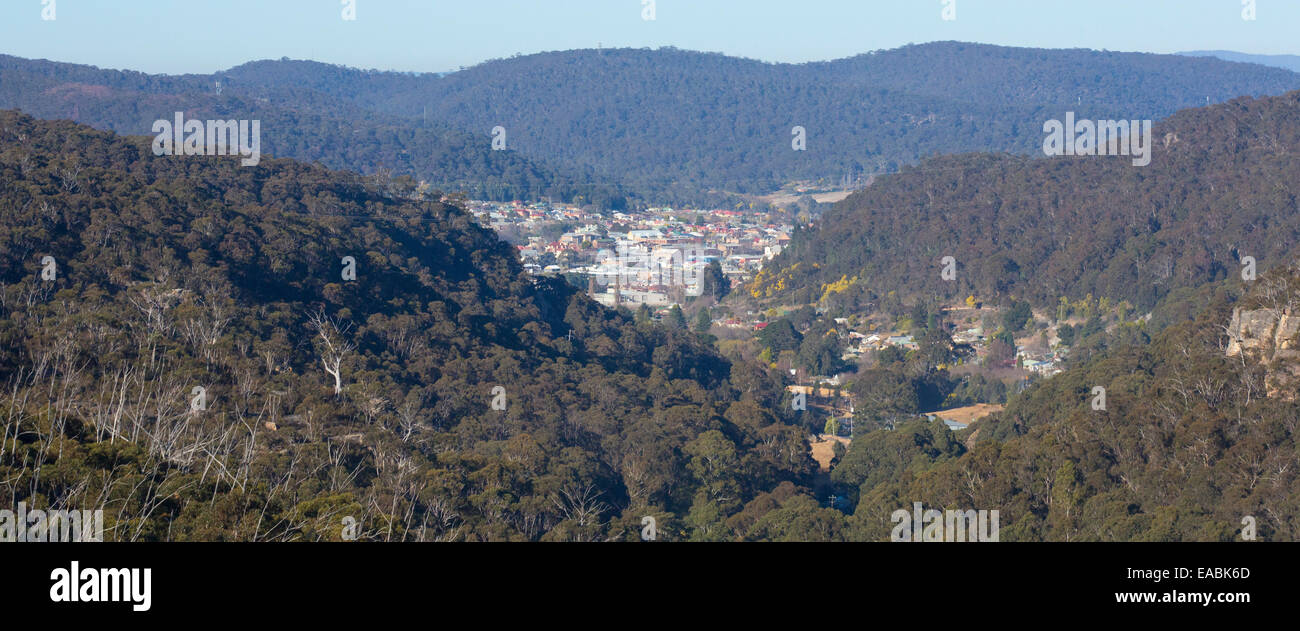 Vista di Lithgow, un paese vicino a Blue Mountains, NSW, Australia Foto Stock