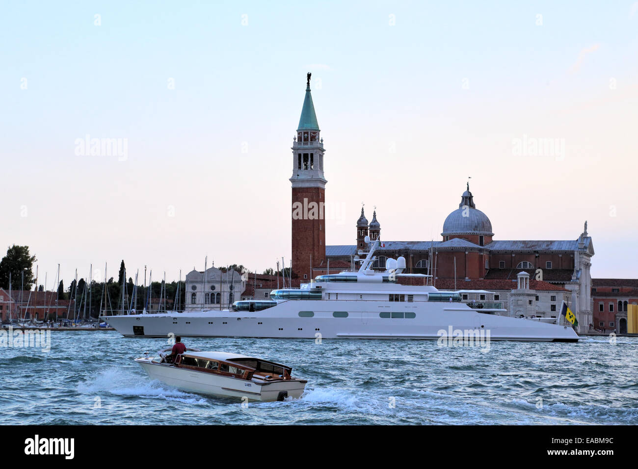 Yacht Enigma, IMO 1001506, di proprietà di Aidan Barclay Foto Stock