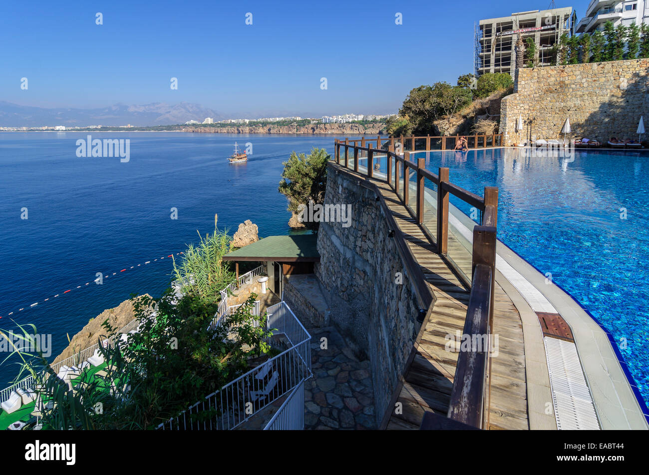 Turchia Medio Oriente Antalya Kaleici vista dall'hotel e i suoi servizi al porto Foto Stock