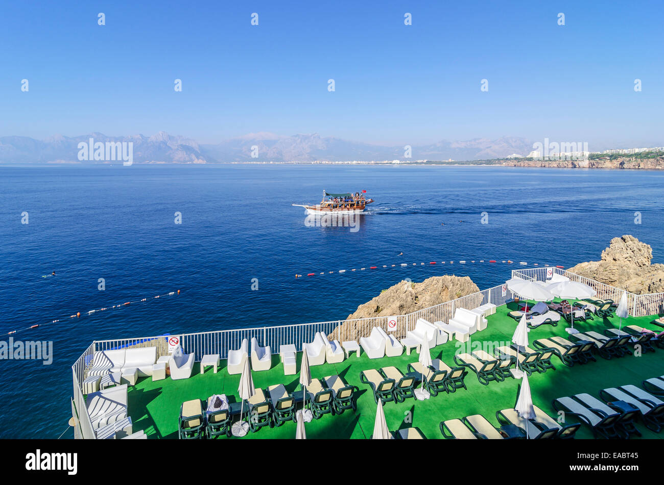 Turchia Medio Oriente Antalya Kaleici vista dall'hotel e i suoi servizi al porto Foto Stock