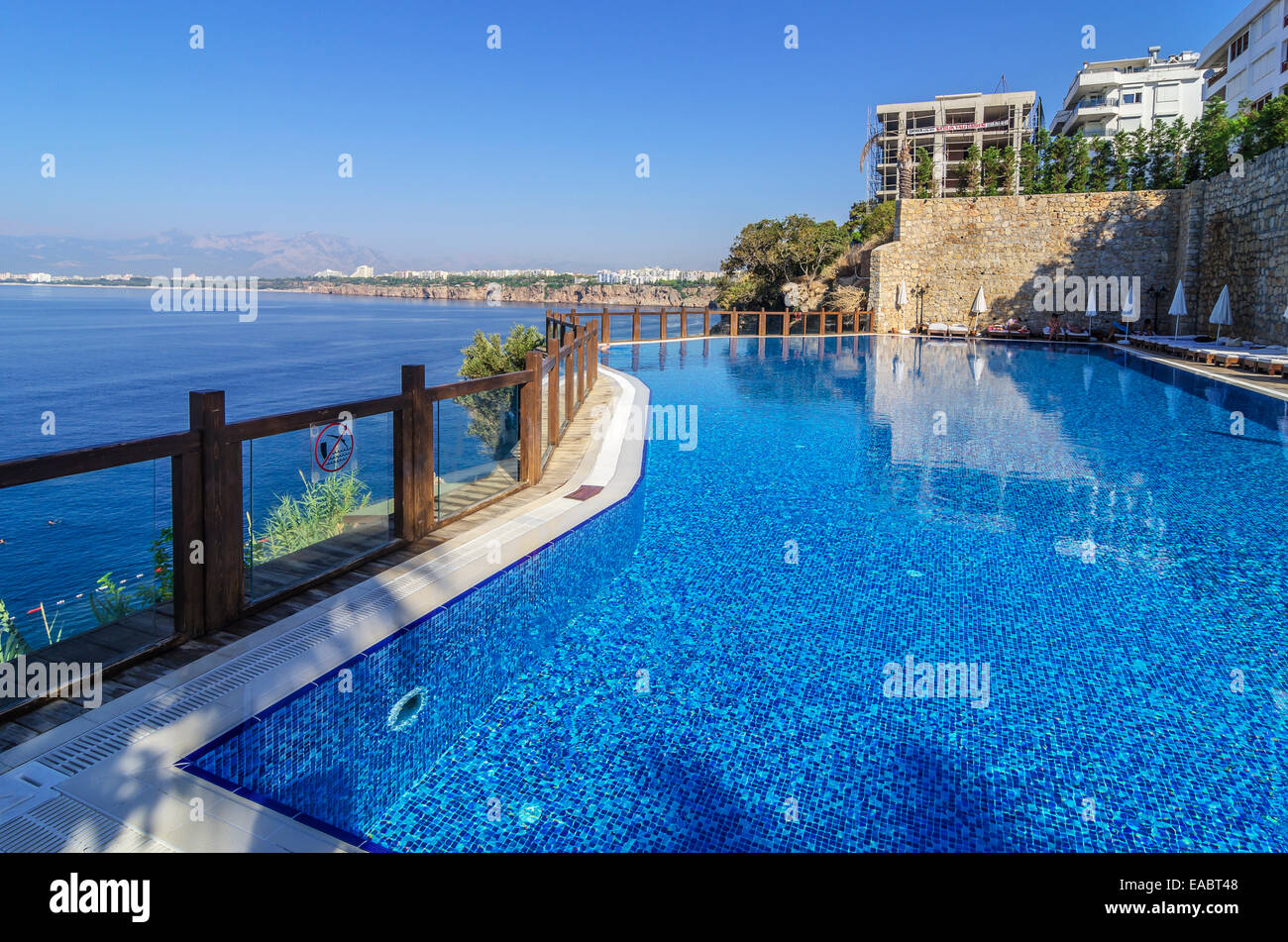 Turchia Medio Oriente Antalya Kaleici vista dall'hotel e i suoi servizi al porto Foto Stock