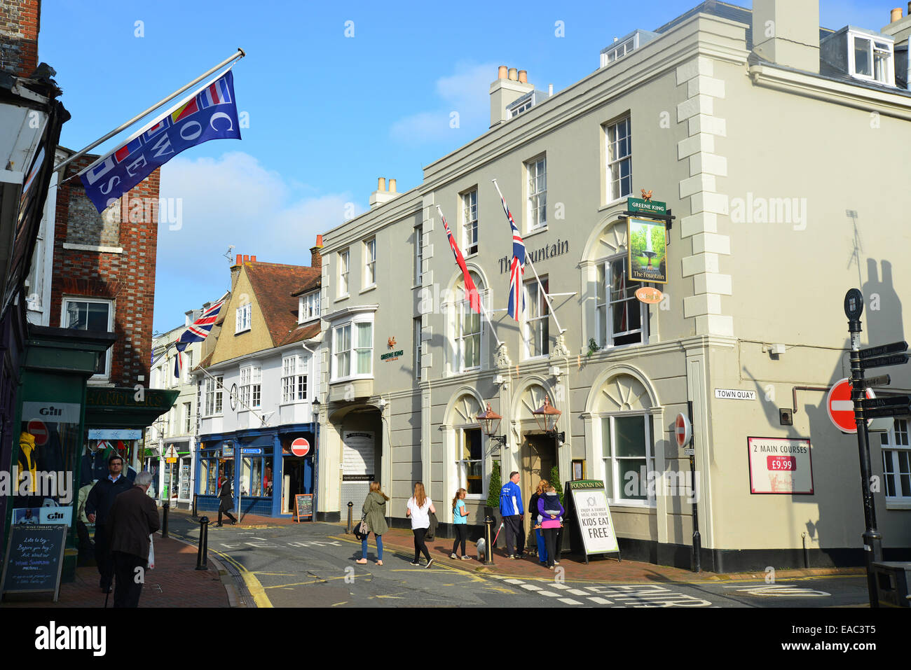 La fontana Pub, High Street, Cowes, Isle of Wight, England, Regno Unito Foto Stock