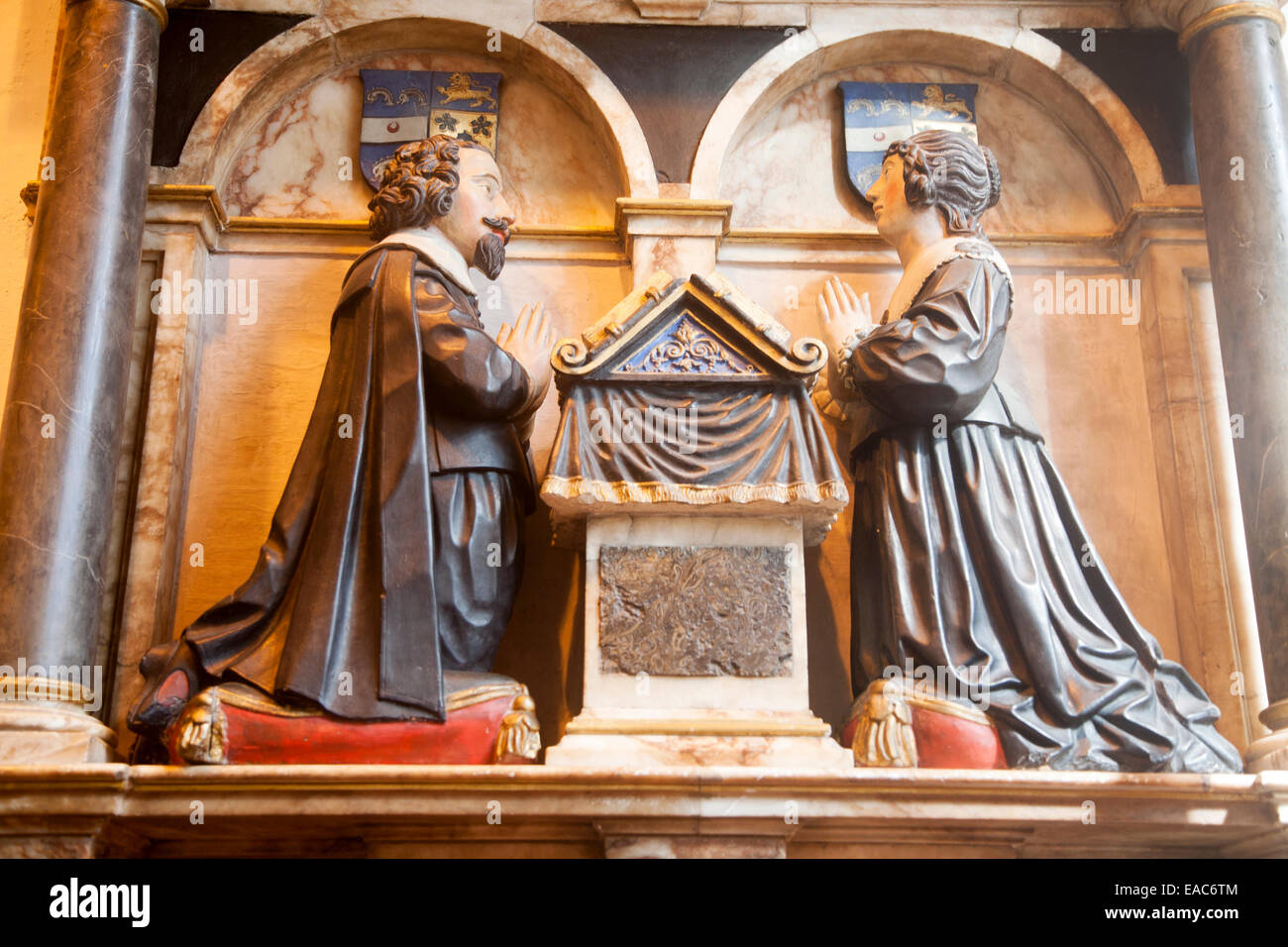 Leman monumento nella chiesa di Santo Stefano, Ipswich, Suffolk, Inghilterra, Regno Unito commemora Robert e Maria Leman morirono entrambi lo stesso giorno Foto Stock
