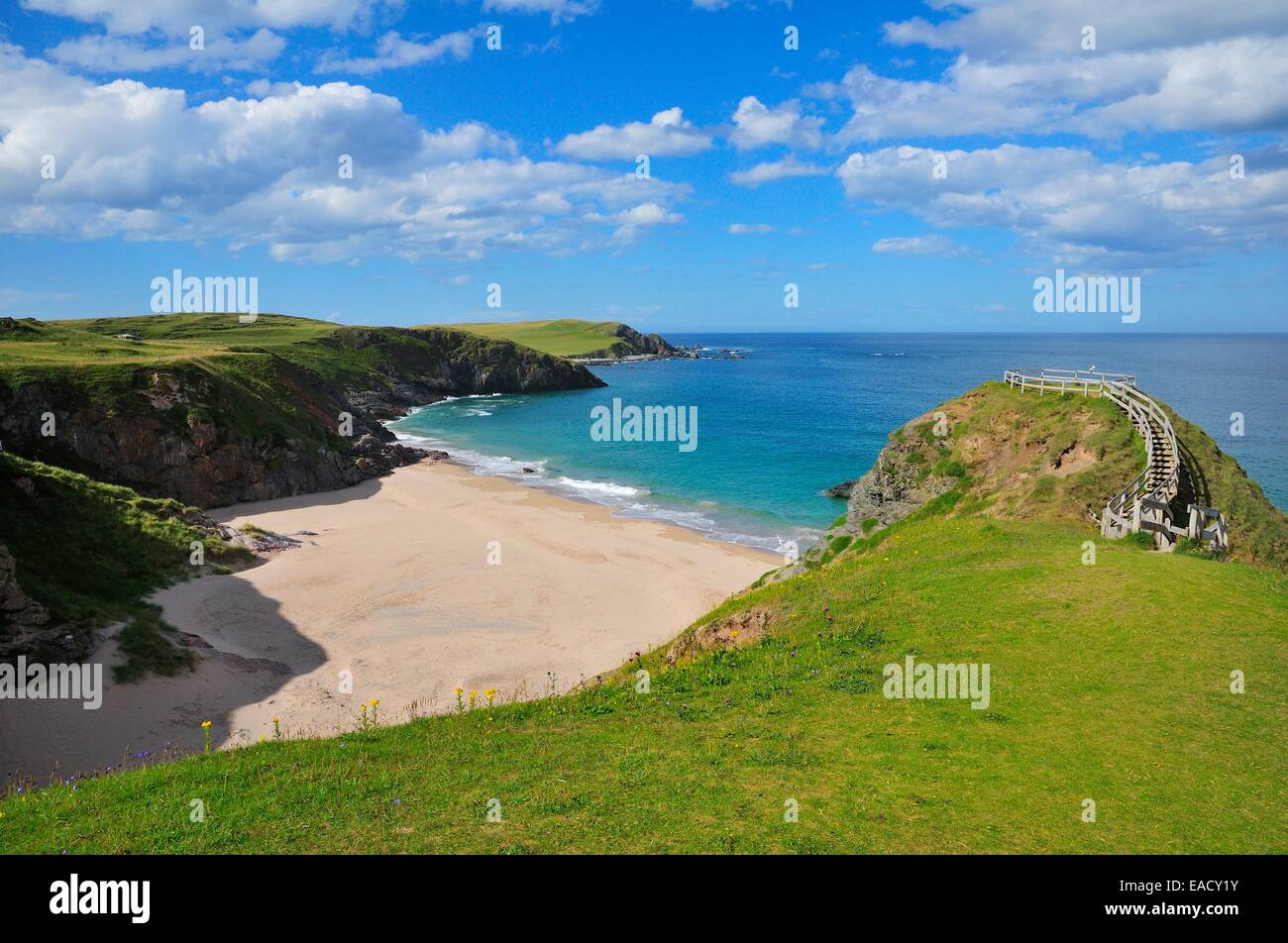 Vista sulla spiaggia della Baia di Sango, Durness, Caithness, Sutherland e Easter Ross, Scotland, Regno Unito Foto Stock