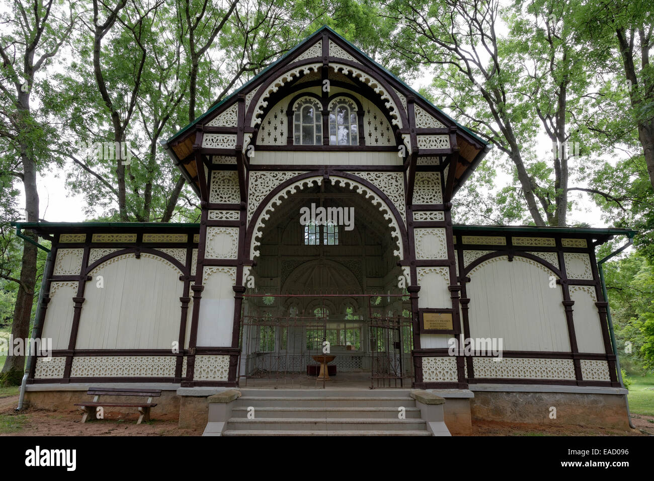 Rudolf Primavera, storico padiglione in legno, Mariánské Lázně, Regione di Karlovy Vary, Bohemia Repubblica Ceca Foto Stock