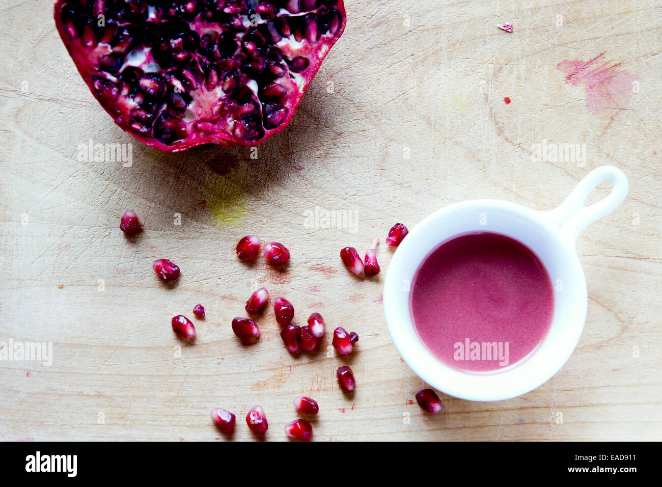 Melograno condimento per insalata Foto Stock