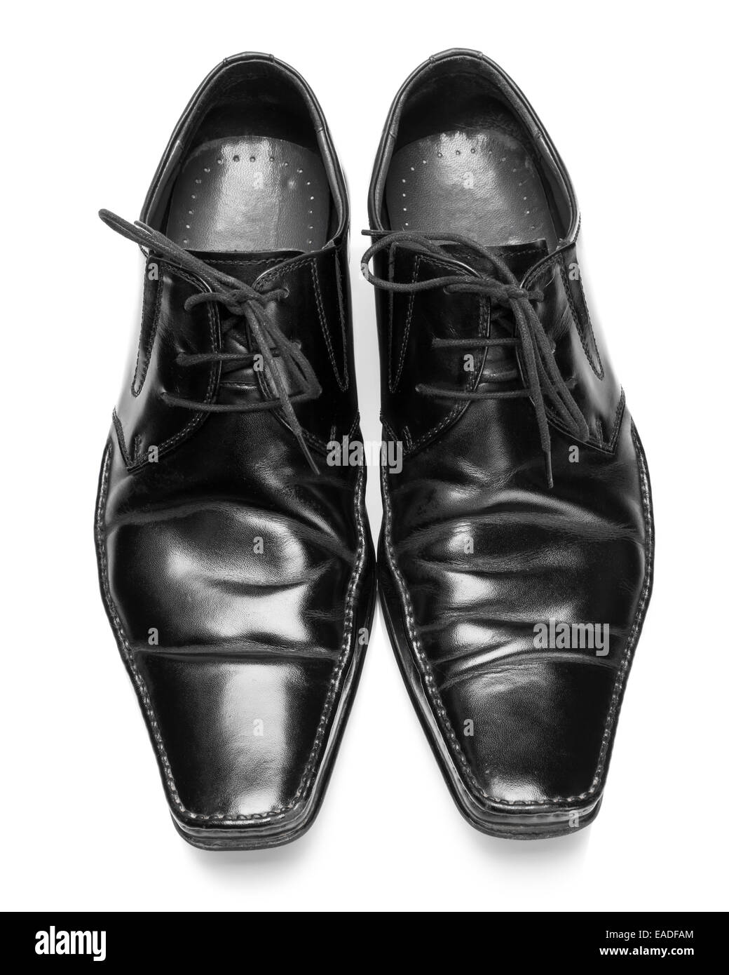 Scarpe uomo closeup su sfondo bianco Foto Stock