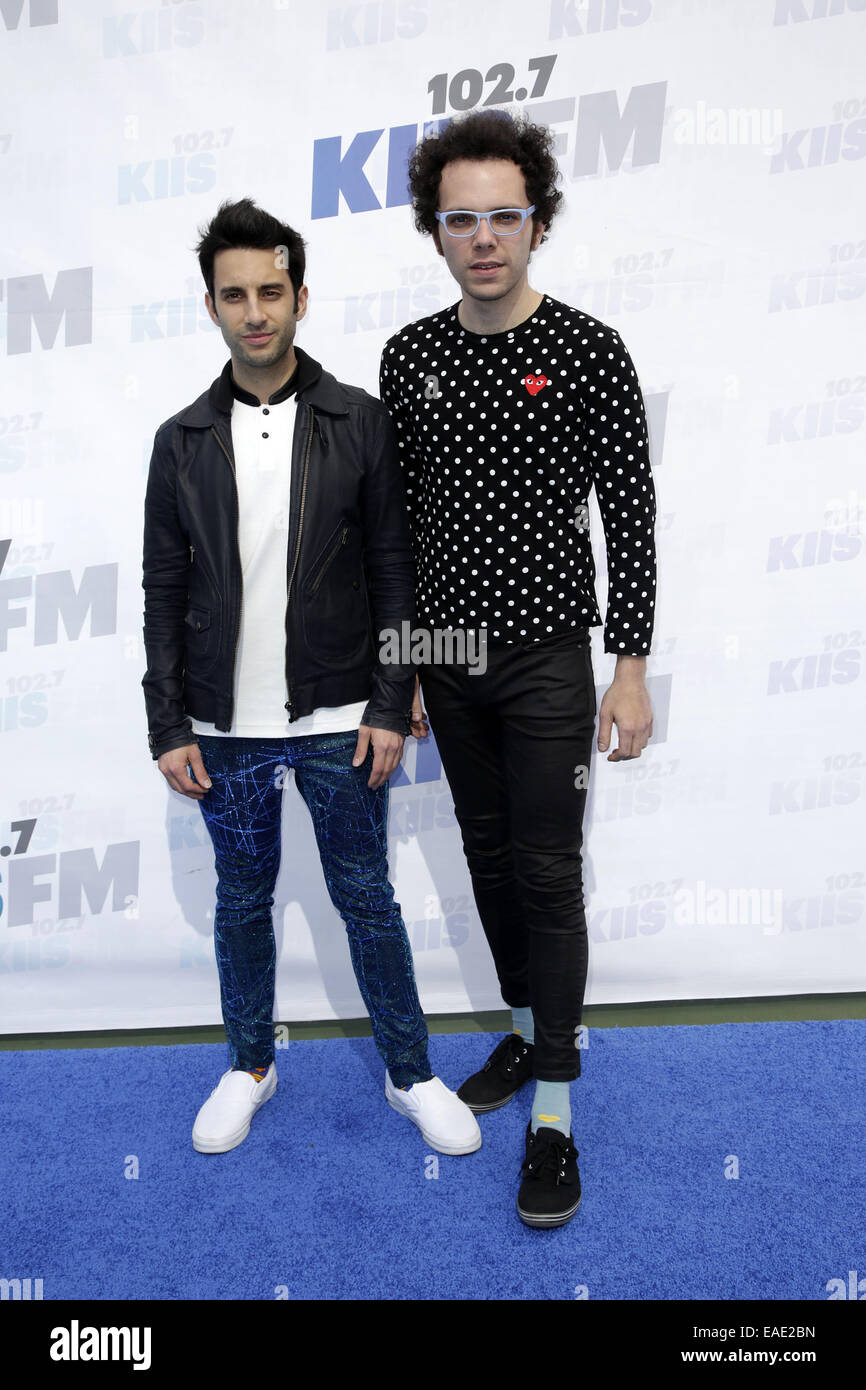 102,7 KIIS FM's Wango Tango 2014 presso il Centro StubHub - Arrivi con: Ciad Vaccarino,Ian Axel,un grande mondo dove: Los Angeles, California, Stati Uniti quando: 10 Maggio 2014 Foto Stock