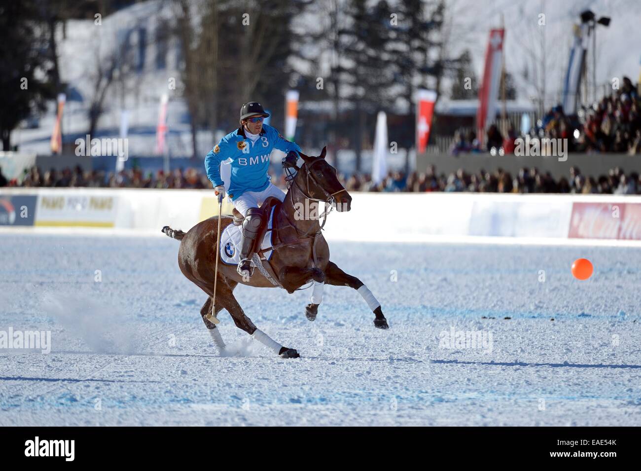 Polo torneo, 28th St. Moritz Polo World Cup sulla neve sul lago ghiacciato di St. Moritz, San Moritz Engadin, Grigioni Foto Stock