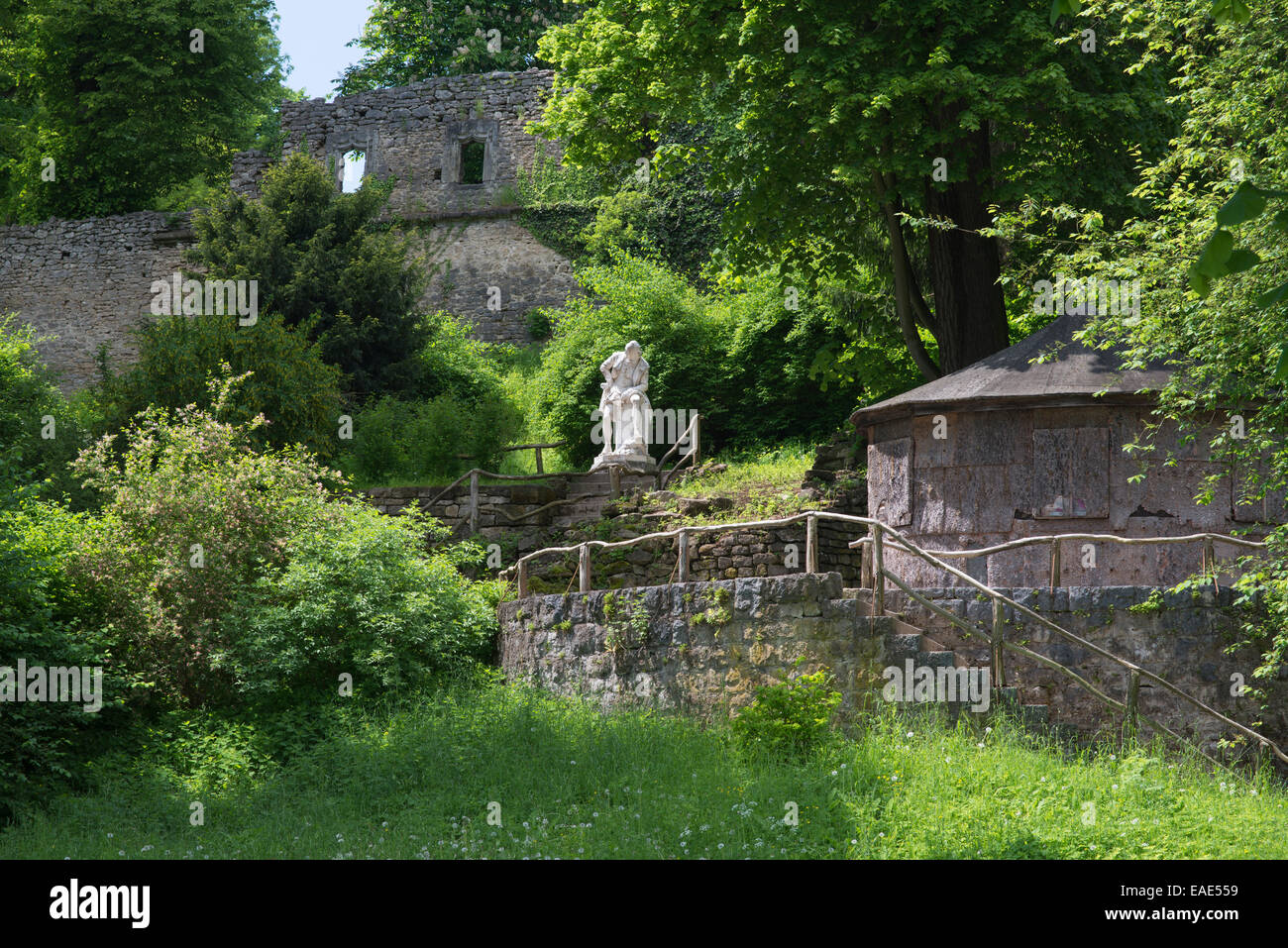 Borkenhaeuschen, Borken Cottage, Monumento di Shakespeare e rovine artificiali, Ilm Park, sito Patrimonio Mondiale dell'UNESCO, Weimar Foto Stock