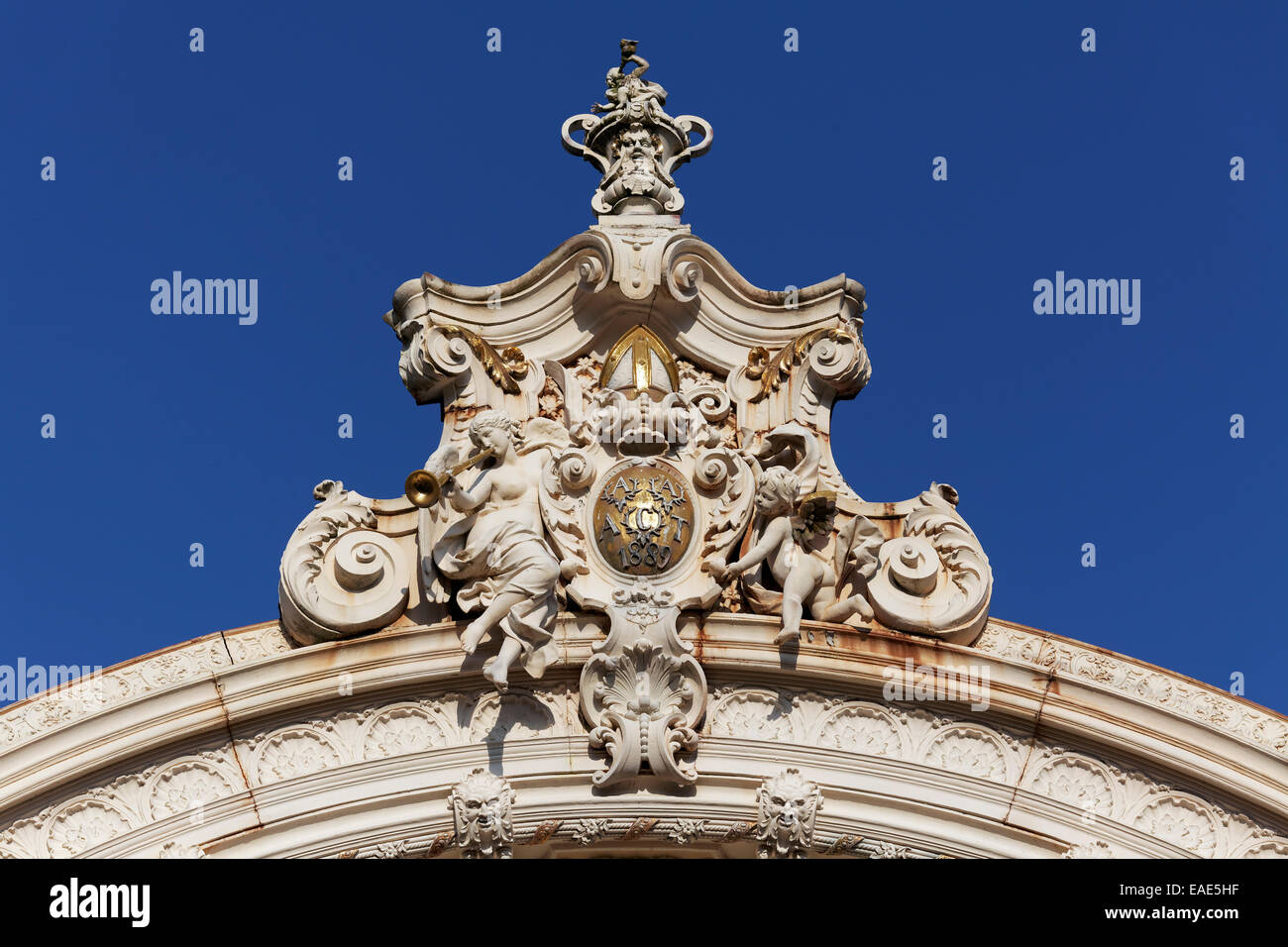 Neobarocco decorazione scultorea, Nuovo colonnato, Nová kolonáda, Mariánské Lázně, Regione di Karlovy Vary, Boemia Foto Stock