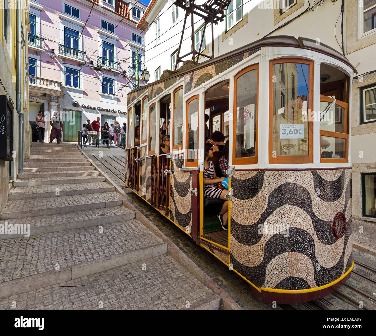 Ascensor da Glória funicolare, Baixa, Lisbona, distretto di Lisbona, Portogallo Foto Stock