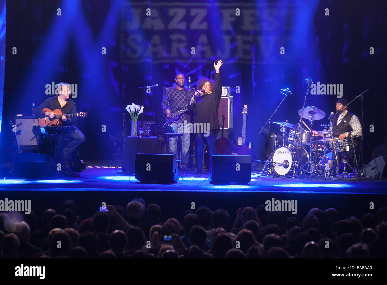 Dianne Reeves esegue al diciottesimo Jazz Fest di Sarajevo. Foto Stock
