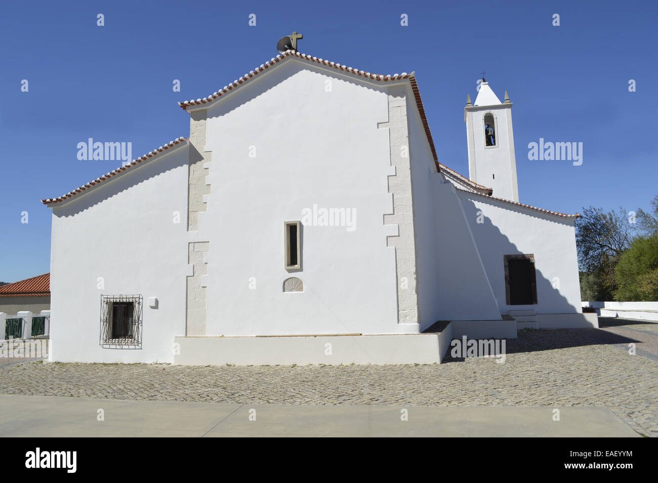 Una vista della chiesa parrocchiale di Salir, Portogallo Foto Stock