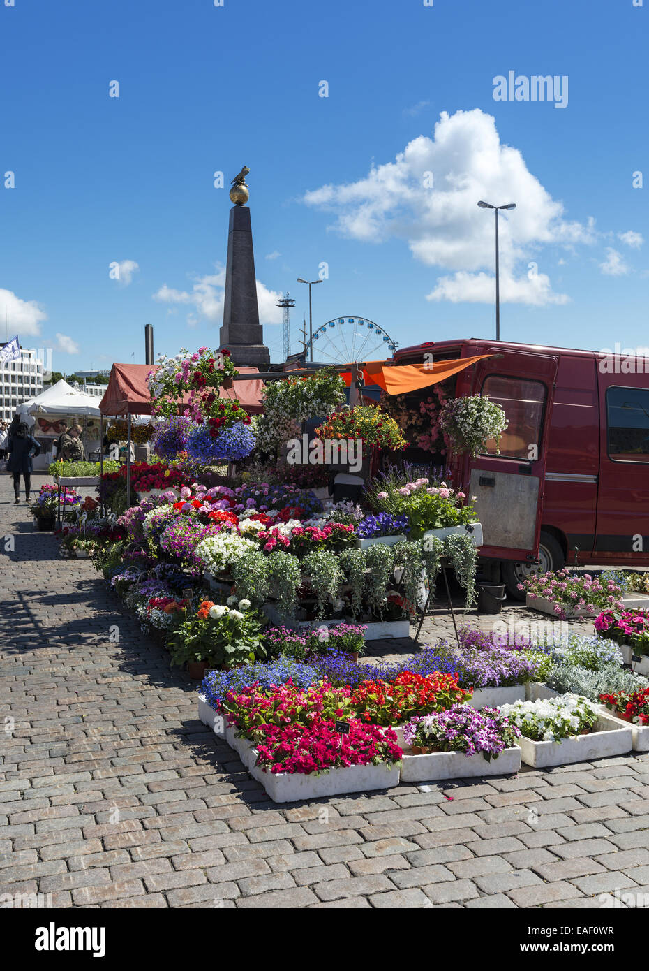 A Helsinki la piazza del mercato di un outdoor Harbourside di mercato che è aperto tutto l'anno, a Helsinki in Finlandia Foto Stock