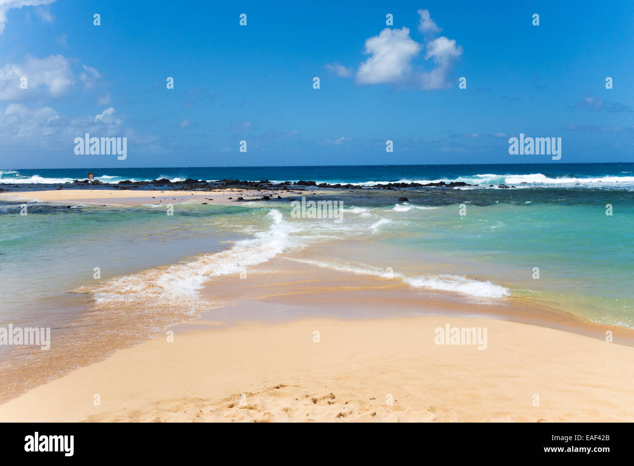 La spiaggia di Poipu Beach Kauai Hawaii USA Foto Stock
