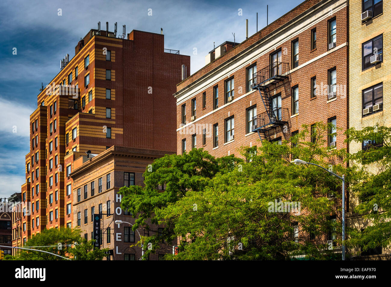 Edifici lungo la 8th Avenue nel Quartiere di Chelsea, Manhattan, New York. Foto Stock