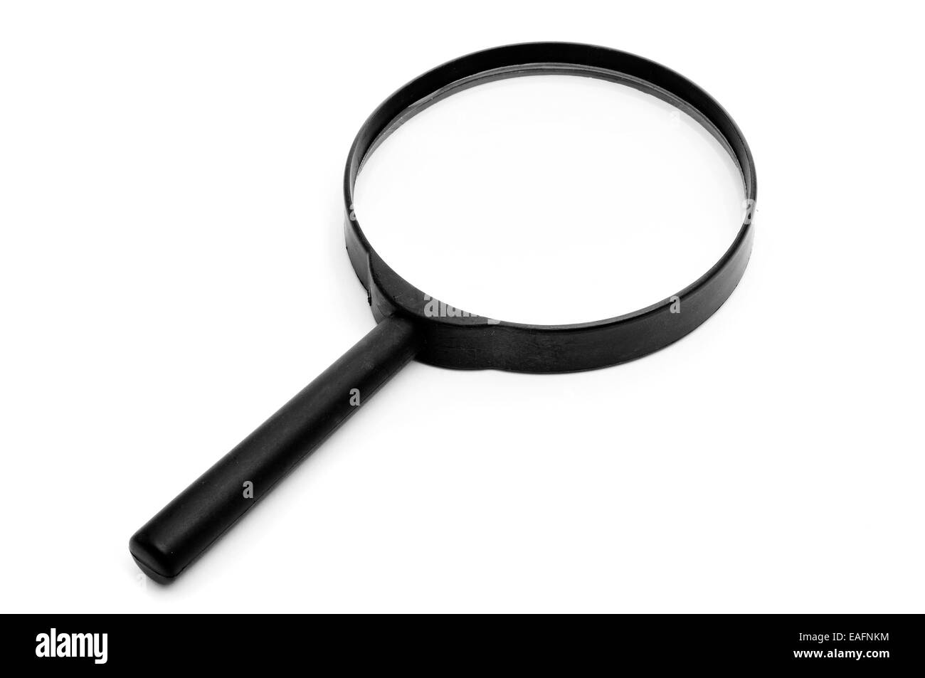 Un nero lente di ingrandimento su sfondo bianco Foto Stock