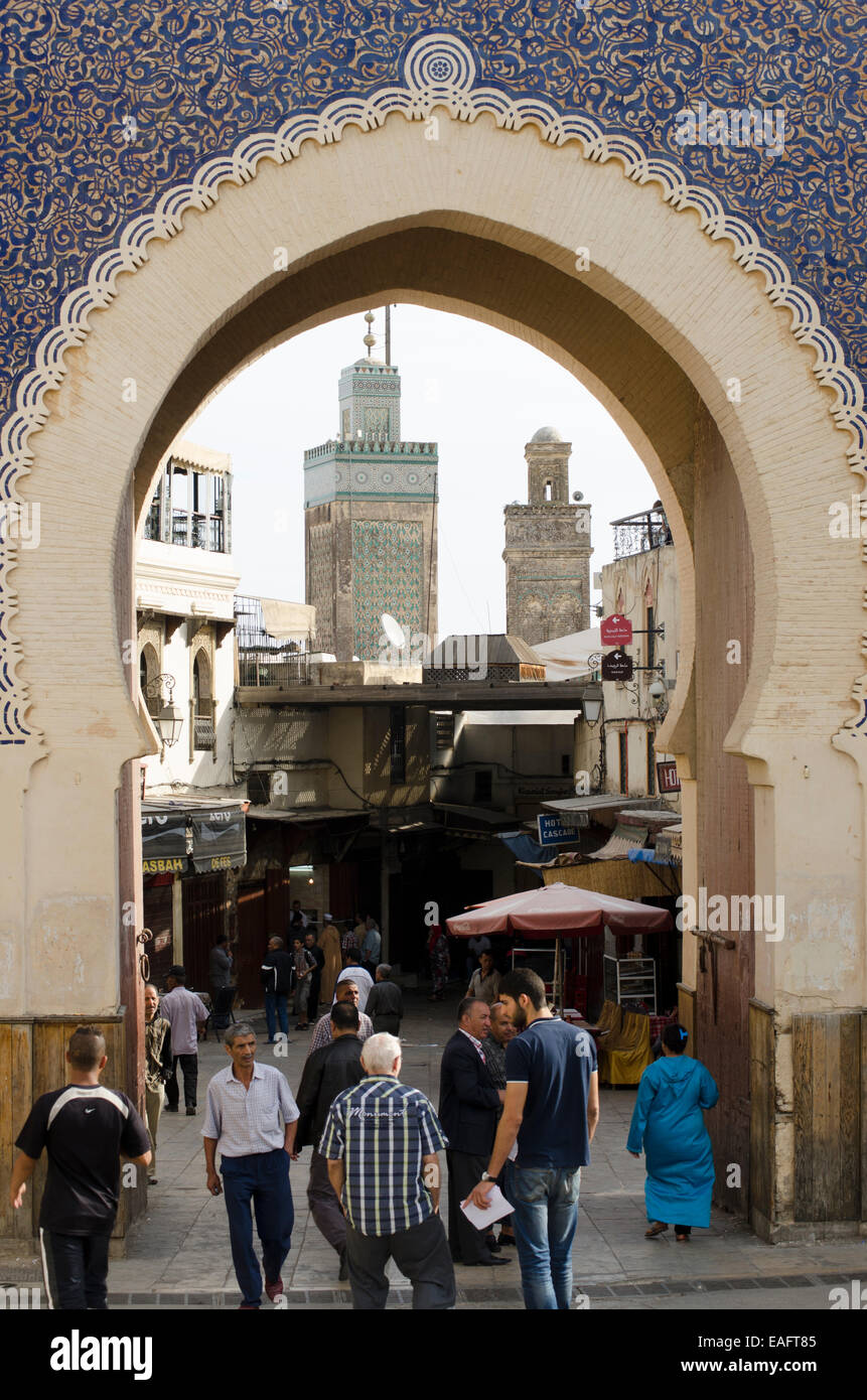 Bab Bou Jeloud, Fes Medina, Marocco Foto Stock