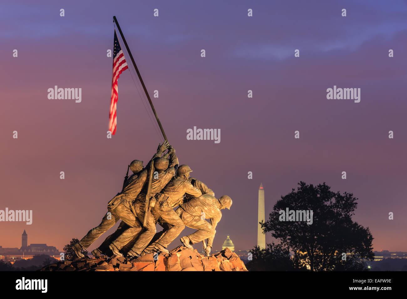 US Marine Corps War Memorial, noto anche come il Memorial Iwo-Jima ad Arlington, Virginia, Stati Uniti d'America. Foto Stock