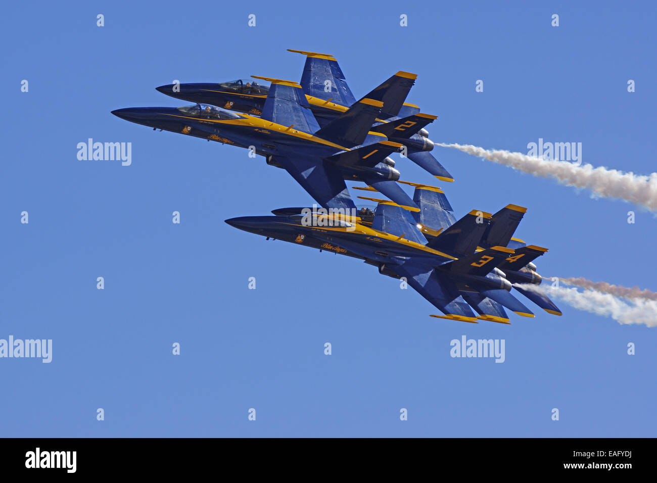 Angeli Blu Navy US Dimostrazione di volo squadrone aereo esegue a 2014 Miramar Air Show Foto Stock